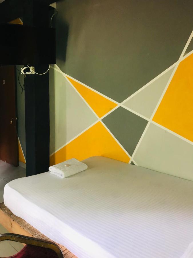 Alina Budget Hotel Kaduwela Εξωτερικό φωτογραφία
