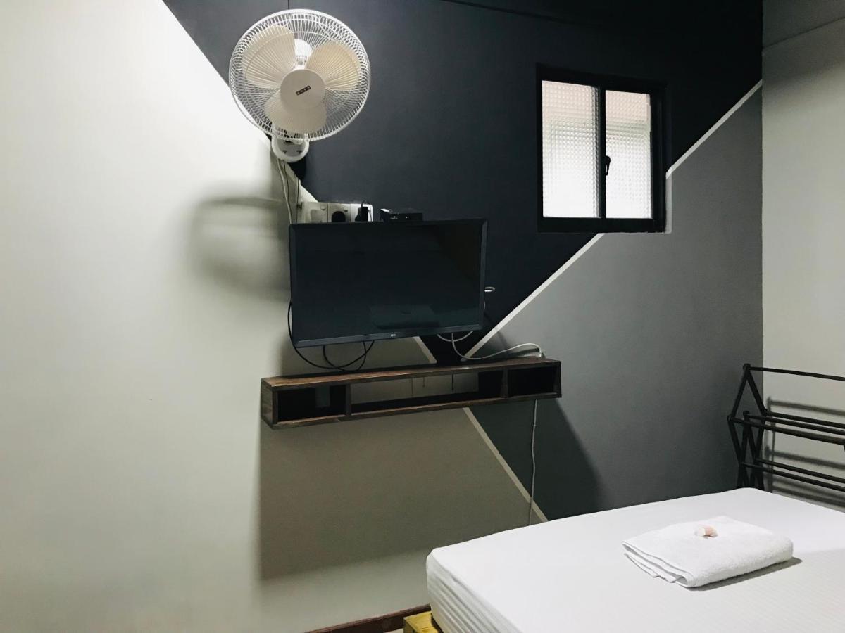 Alina Budget Hotel Kaduwela Εξωτερικό φωτογραφία